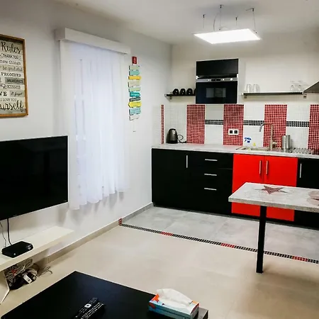 شقة In Centre *